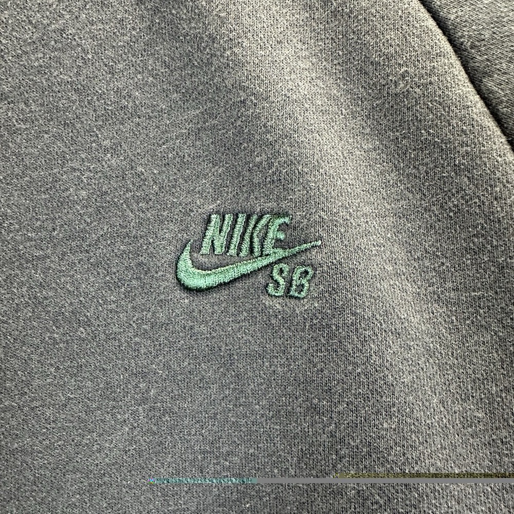 Nike SB Skateboarding Pullover Mens Large Blue Embroidered Crewneck Sweatshirt - Picture 2 of 11
